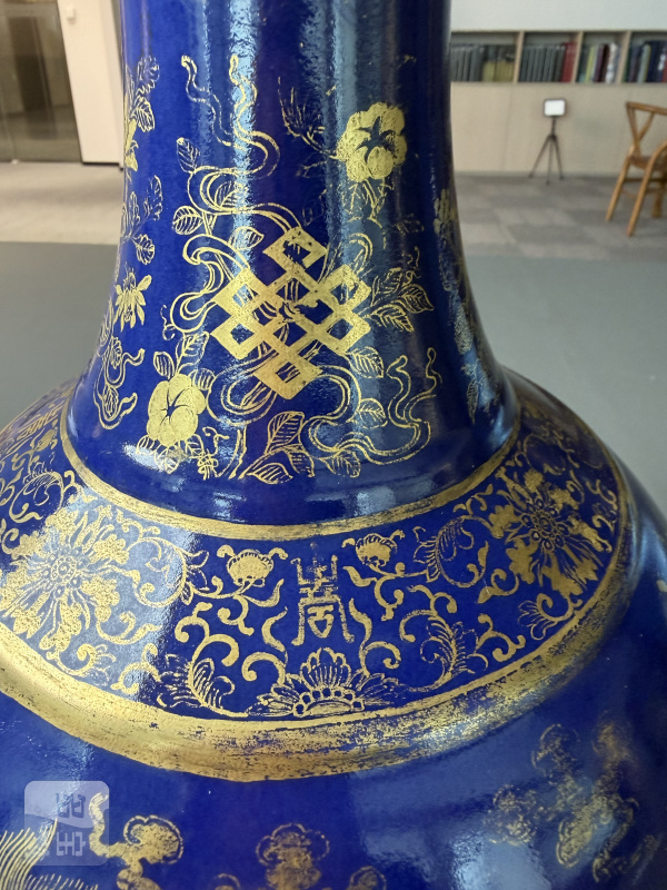 清光绪 霁蓝釉描金龙凤纹赏瓶 - 图7